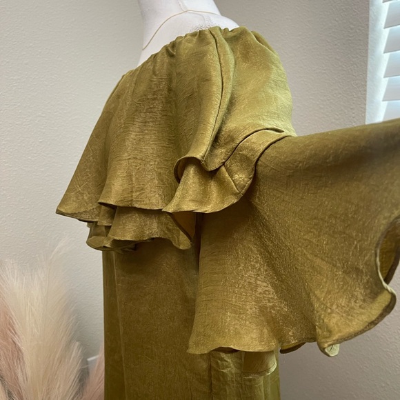 Hayden - Moss Green Off Should Dress - Picture 7 of 12